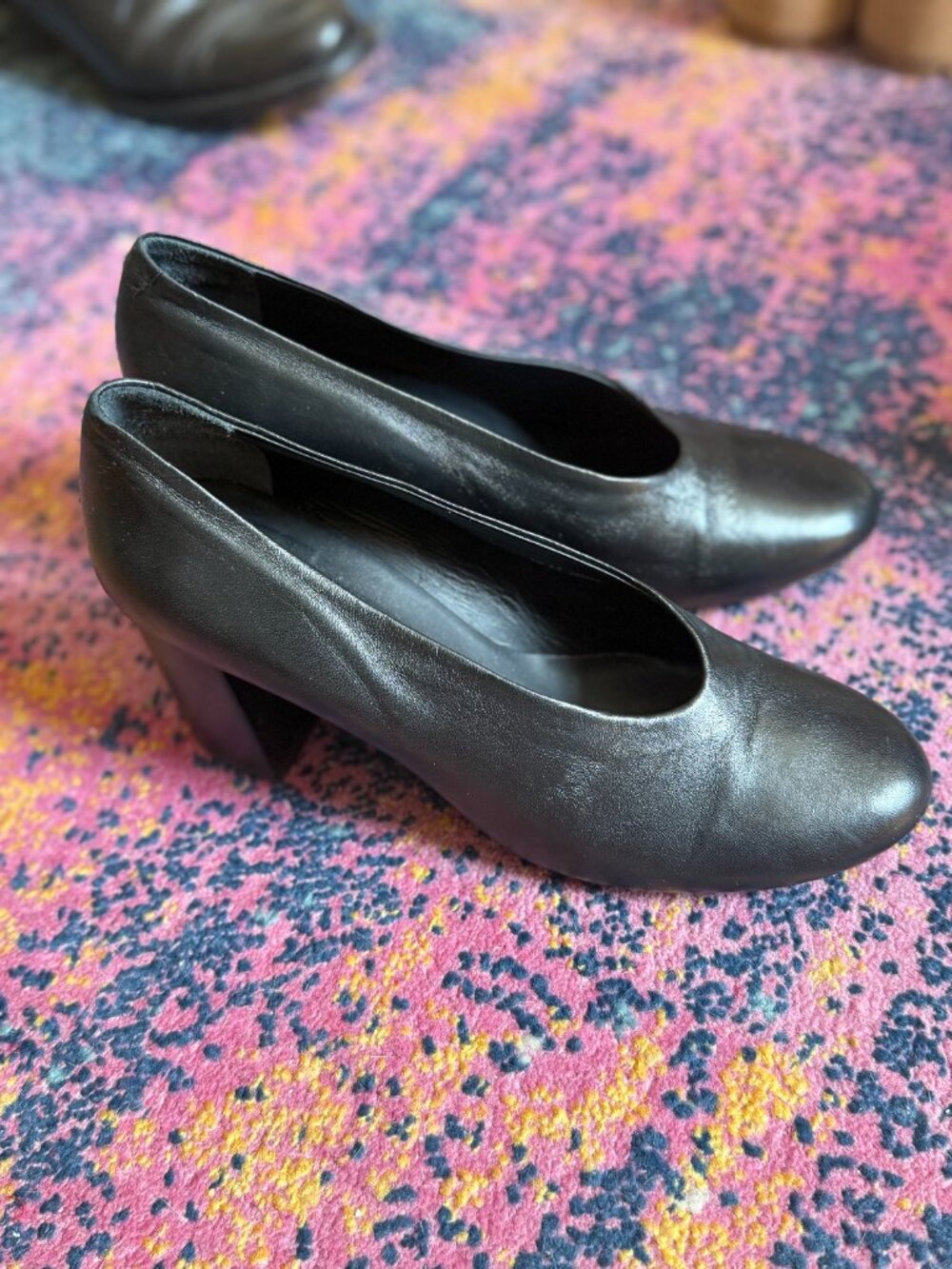 COS Black Leather Block Heel Pumps EU 40 Almond Toe Made in Italy Minimalist - Picture 6 of 8